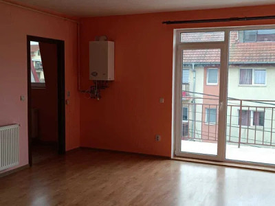 Apartament 2 camere!