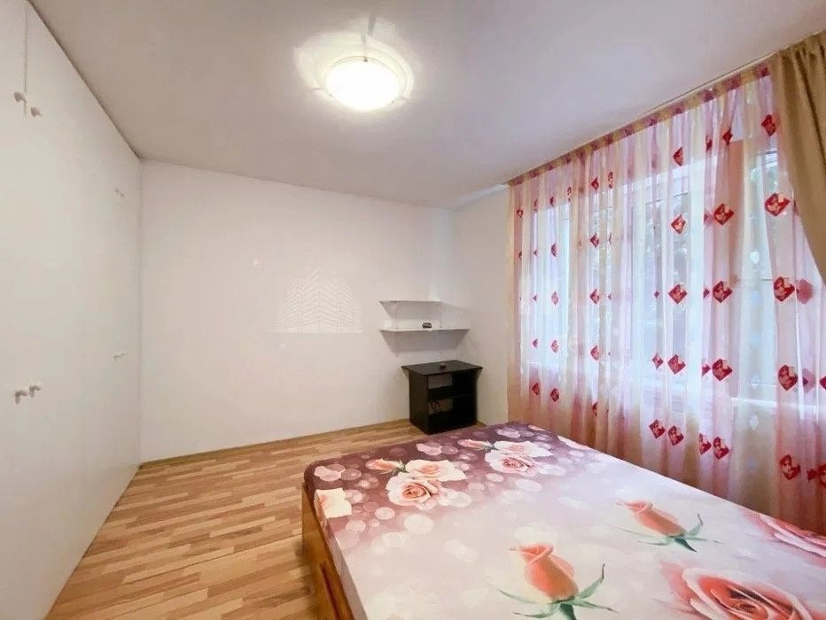 Apartament de 2 camere, 50 mp, parter, zona P-ta Mihai Viteazul