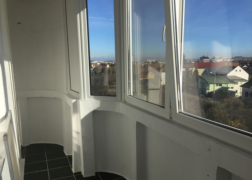 Apartament de o camera, 42mp, balcon, in zona Marasti