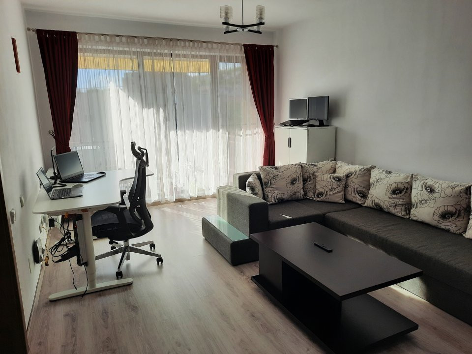 Apartament de 2 camere, 63 mp, zona Dambul Rotund