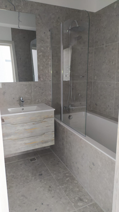 Apartament de 2 camere, finisat, 57,95 mp, zona Vivo