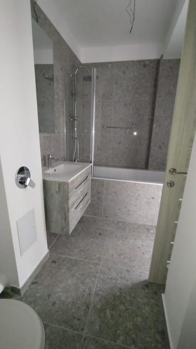 Apartament de 2 camere, finisat, 57,95 mp, zona Vivo