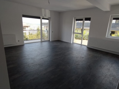 Apartament de 2 camere, finisat, 57,95 mp, zona Vivo