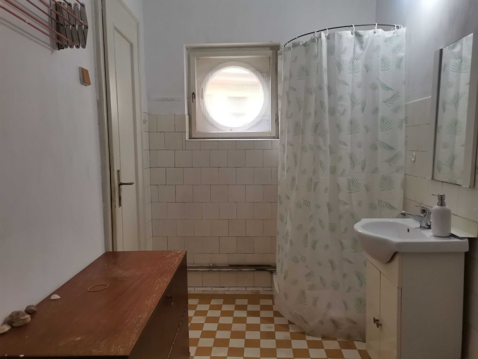 Apartament de 2 camere, 80 mp, zona Gruia