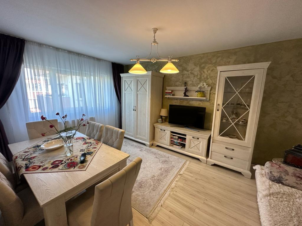 Apartament de 3 camere, 65 mp, zona Marasti