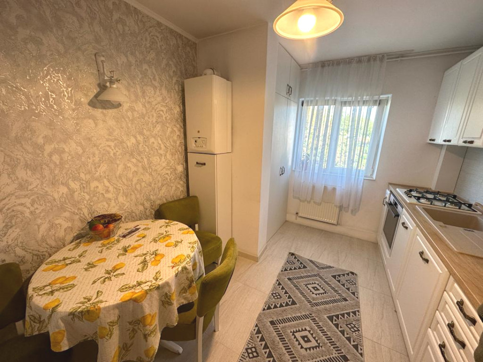 Apartament de 3 camere, 65 mp, zona Marasti