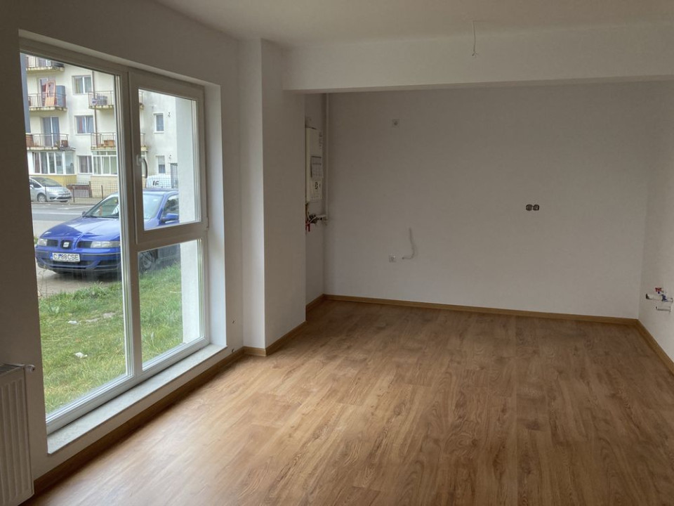 Apartament 3 camere, finisat, 61 mp, curte 35 mp, zona Cetatii