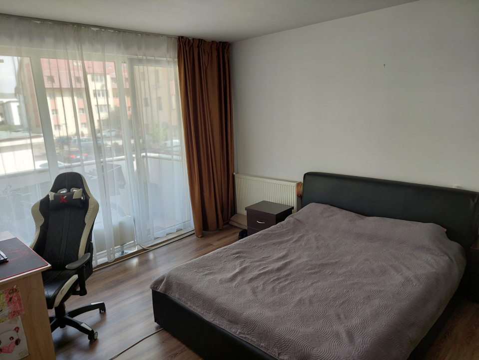 Apartament de 2 camere, 51 mp, mobilat utilat, zona Porii