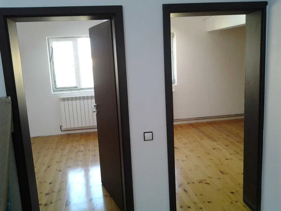 Apartament de 5 camere, 2 bai, 143 mp utili, str Colinei