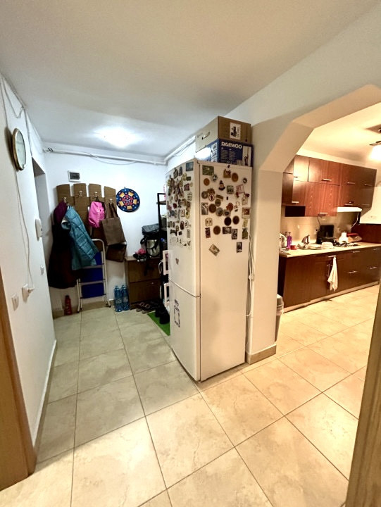 Apartament de 2 camere, 50 de mp, gradina, zona Eroilor 