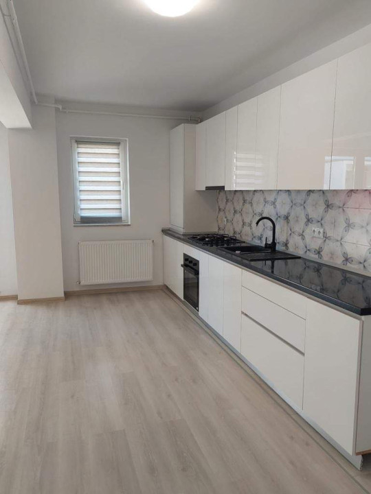 Apartament cu 2 camere, de 57 mp , zona Eroilor