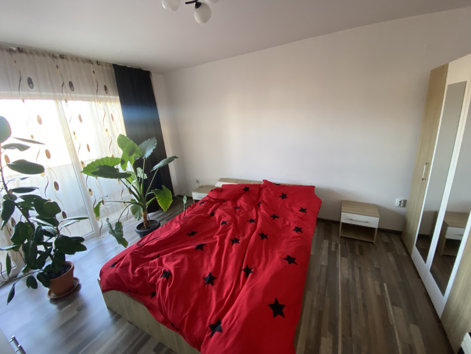 Apartament de 2 camere, de Vanzare, 46 mp, balcon, parcare, zona străzii Eroilor