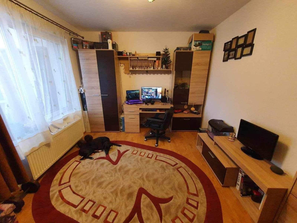 Apartament de 3 camere si terasa de 70 mp, Floresti