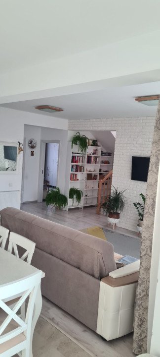 Apartament cu 4 camere, 200mp, cartier Baciu