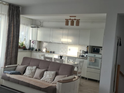 Apartament cu 4 camere, 200mp, cartier Baciu