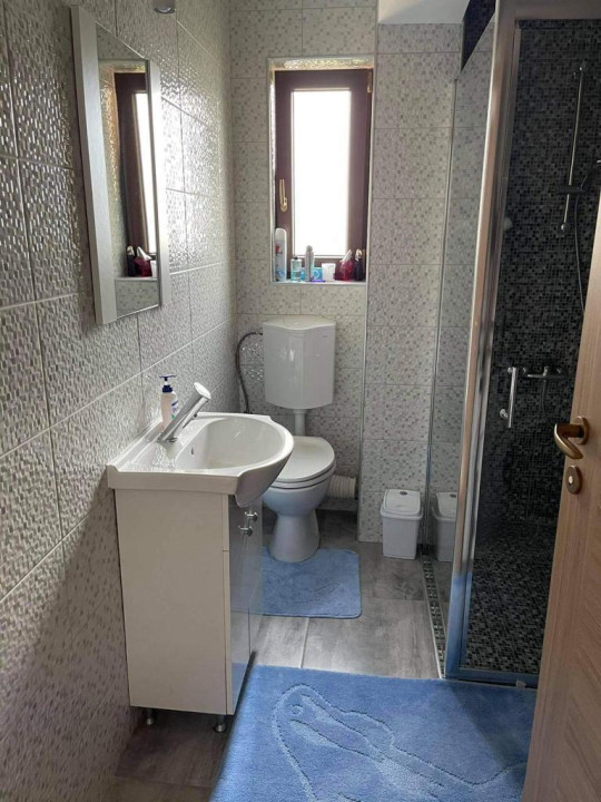 Apartament de 3 camere, 70 mp, etaj intermediar, zona Muzeul Apei