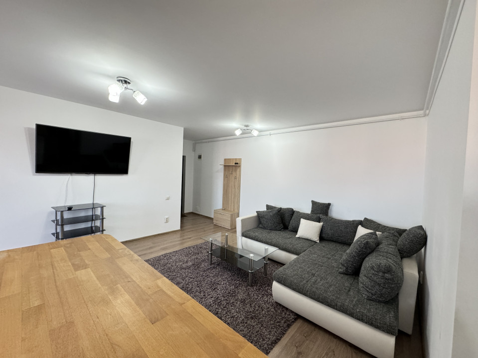 Apartament de 3 camere, 64 mp, etaj intermediar, zona Muzeul Apei