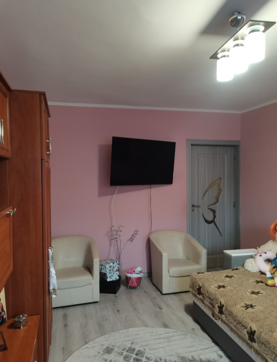 Apartament 3 camere, 66mp, zona Manastur