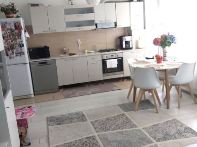 Apartament cu parcare pe strada Urusagului