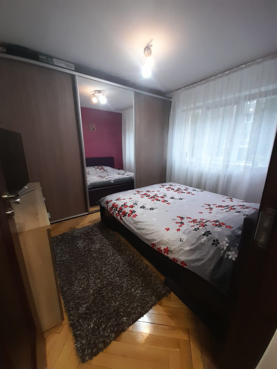 Apartament 3 camere, 54mp, zona Manastur