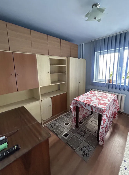 Apartament 2 camere, 47 mp,  zona Manastur 