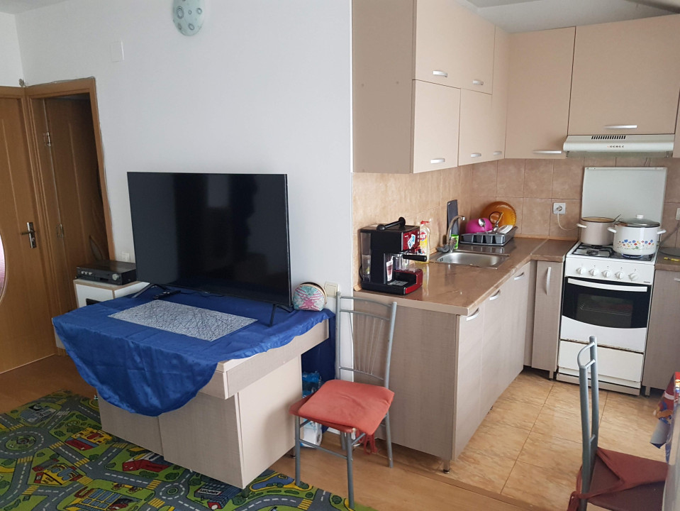 Apartament de 2 camere, 43 mp, mobilat utilat, zona Stejarului