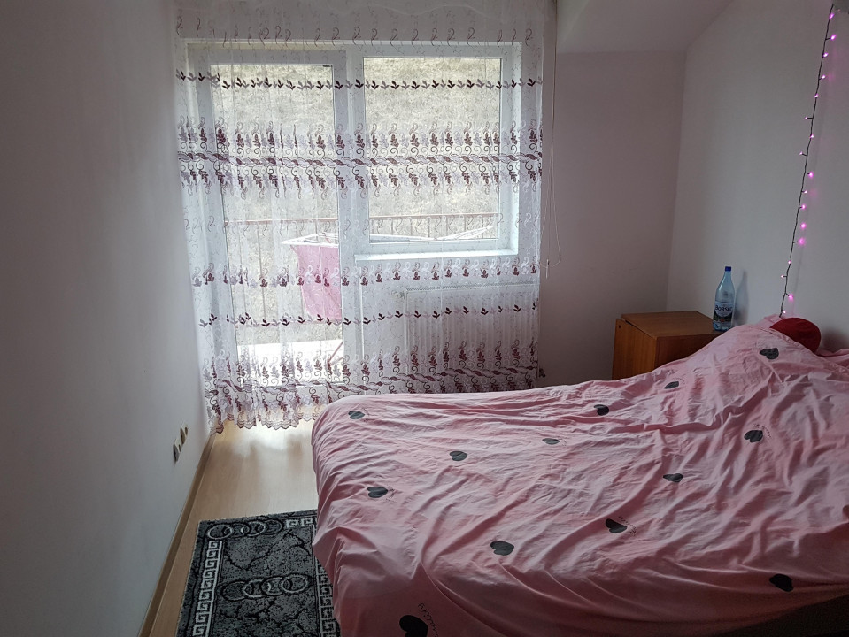 Apartament de 2 camere, 43 mp, mobilat utilat, zona Stejarului