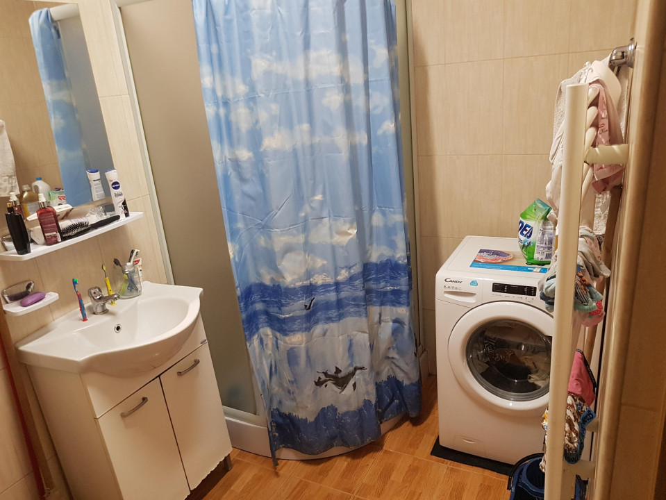 Apartament de 2 camere, 43 mp, mobilat utilat, zona Stejarului