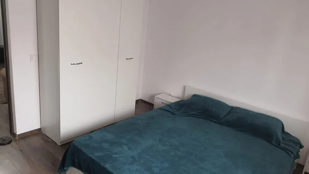 Apartament finisat modern, cu parcare, strada Sub Cetate