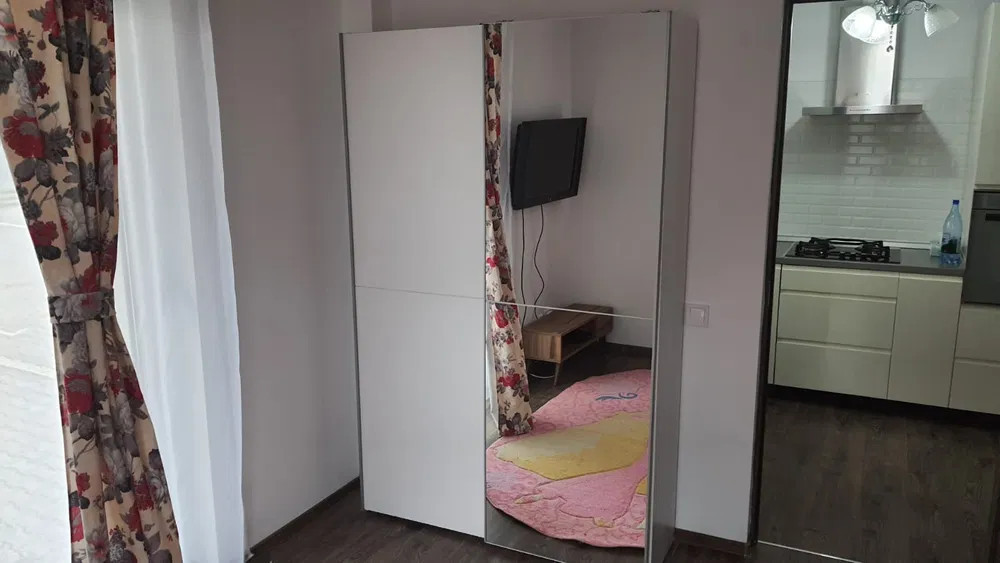 Apartament finisat modern, cu parcare, strada Sub Cetate