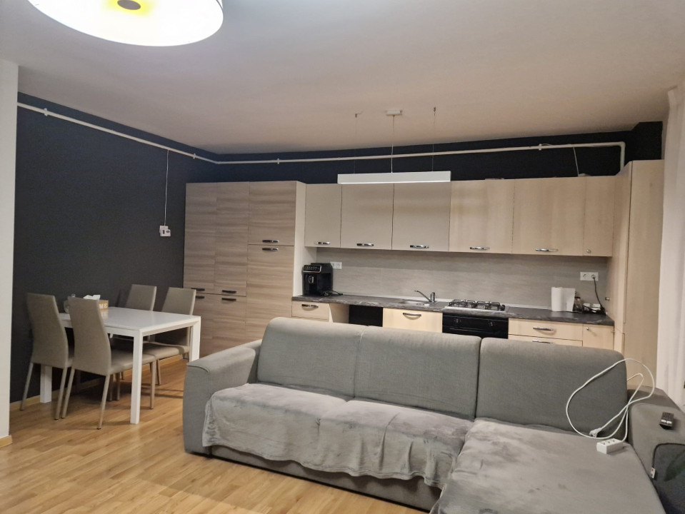 Apartament 2 camere, 64mp, Str. Eroilor 