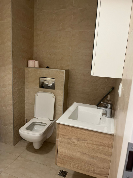 Apartament 2 camere, 64mp, zona Eroilor 