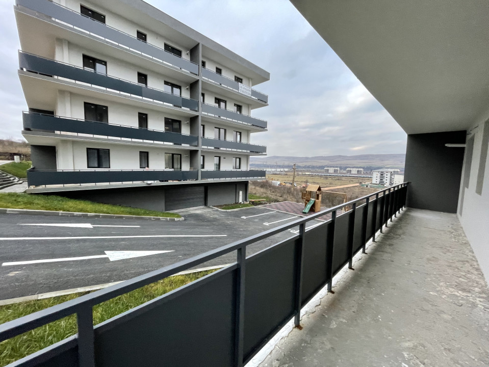 Apartament de 3 camere, 56,5 mp,  balcon de 27 mp, Floresti