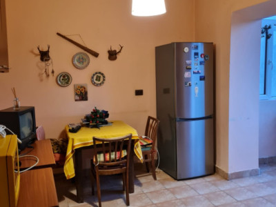 APARTAMENT 3 CAMERE ,63MP, ETAJ2, ZONA SEMICENTRAL, BLVD. 21 DECEMBRIE 