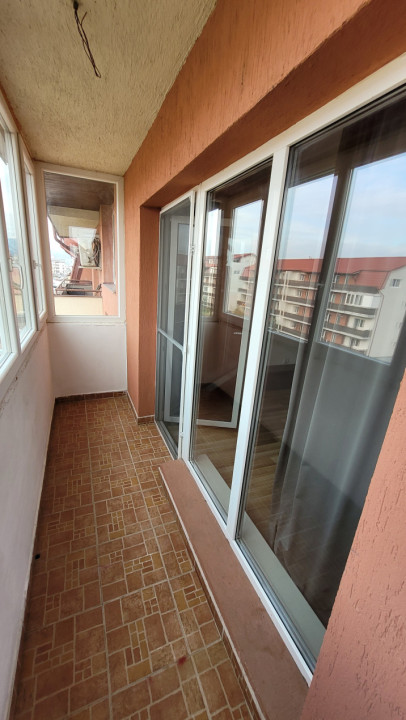 Apartament de 2 camere, decomandat, mobilat, 53mp, zona Eroilor