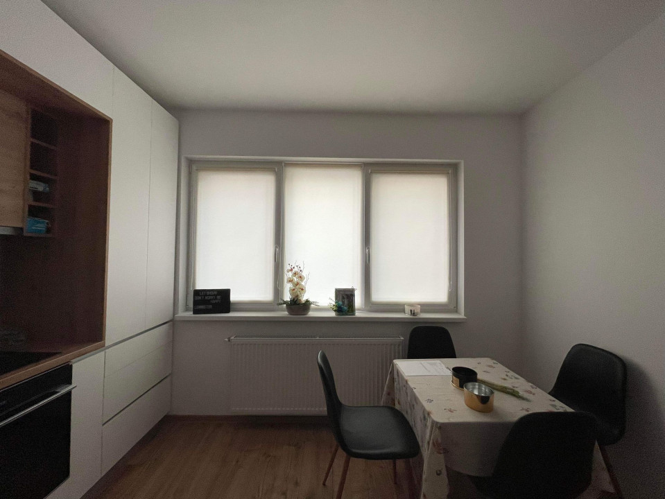 Apartament cu 2 camere,zona Vivo