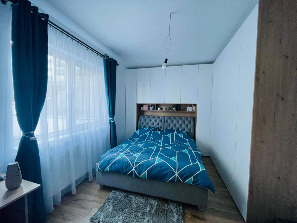 Apartament cu 2 camere,zona Vivo