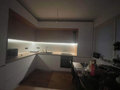 Apartament cu 2 camere,zona Vivo