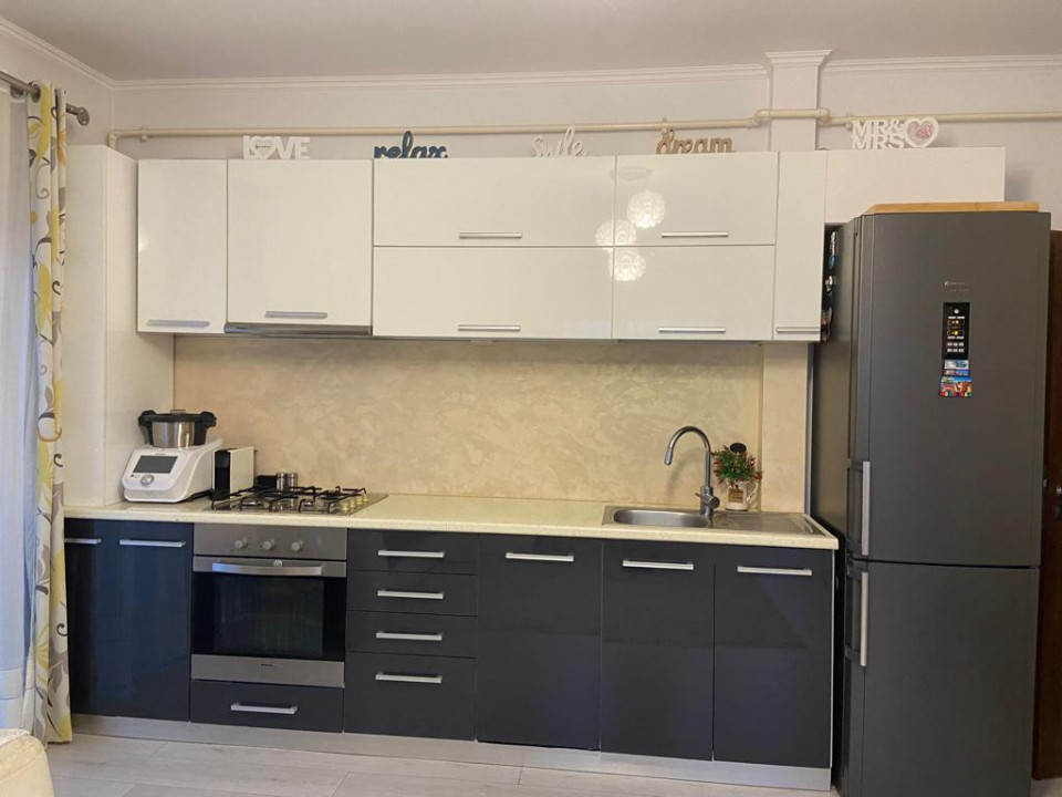 Apartament de 3 camere, 61 mp , Zona Tautiului 