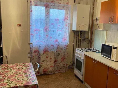 Apartament de 3 camere, decomandat, 62mp, 2 balcoane, zona Marasti