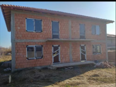 Duplex de vanzare, 4 camere, 120mp, 250mp teren, parcare, zona Chinteni