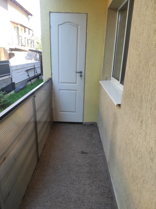 apartament de 3 camere.zona Sub cetate,cu parcare inclusa