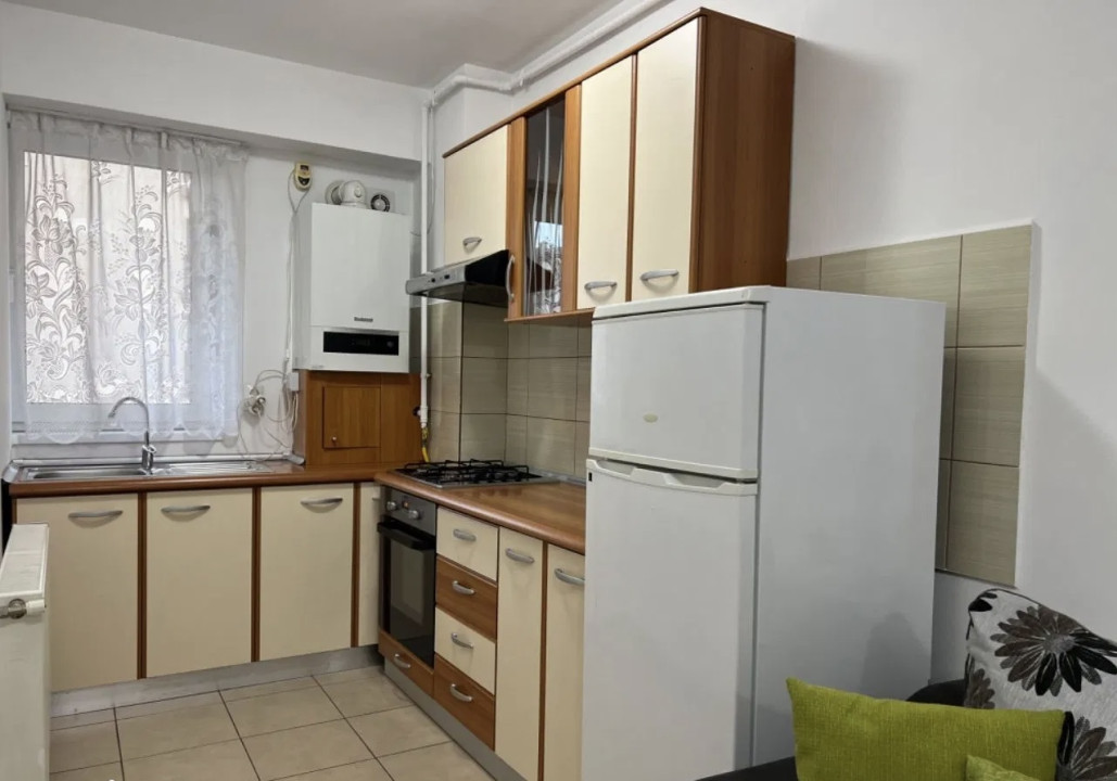 Apartament 2 camere, semidecomandat, 50mp, Zona Fsega