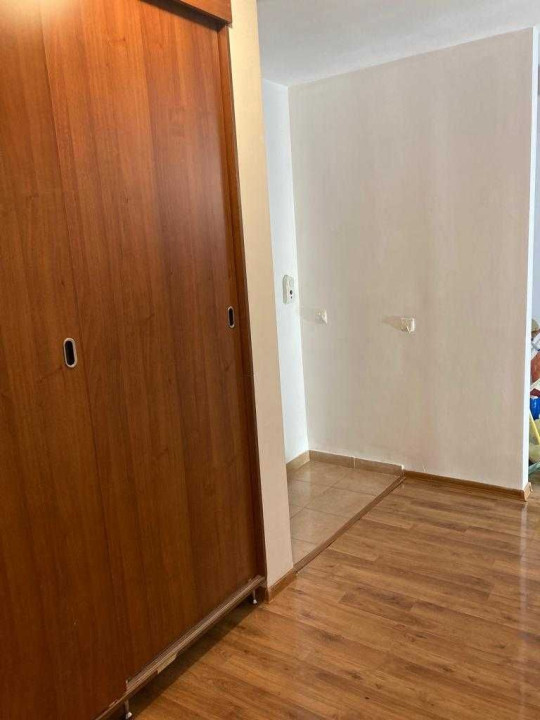 Apartament de 2 camere, 60 mp, etaj intermediar, parcare, zona Terra