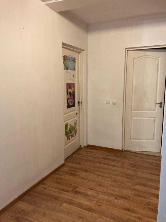 Apartament de 2 camere, 60 mp, etaj intermediar, parcare, zona Terra