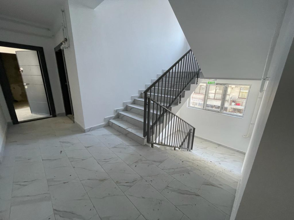 Apartament de 3 camere, ifinisat, 67mp, 8 mp balcon, strada Teilor