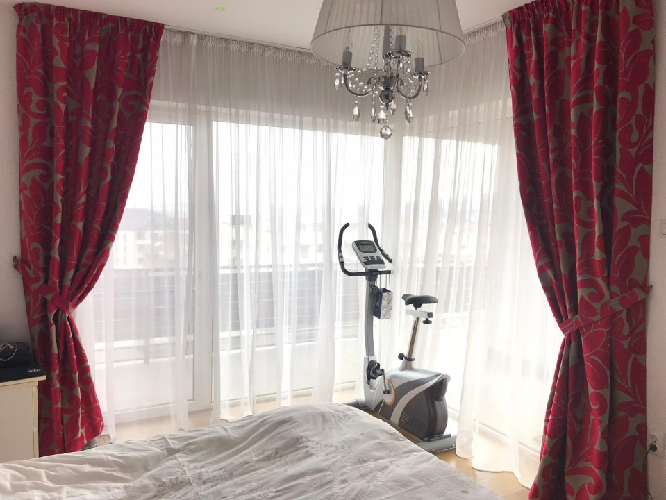 Apartament de 3 camere,  113 mp, Terasa 120 mp in zona Buna Ziua