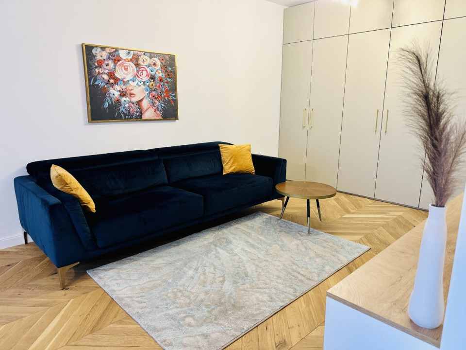 Apartament de 2 camere ultra lux, 55 mp, balcon de 12 mp