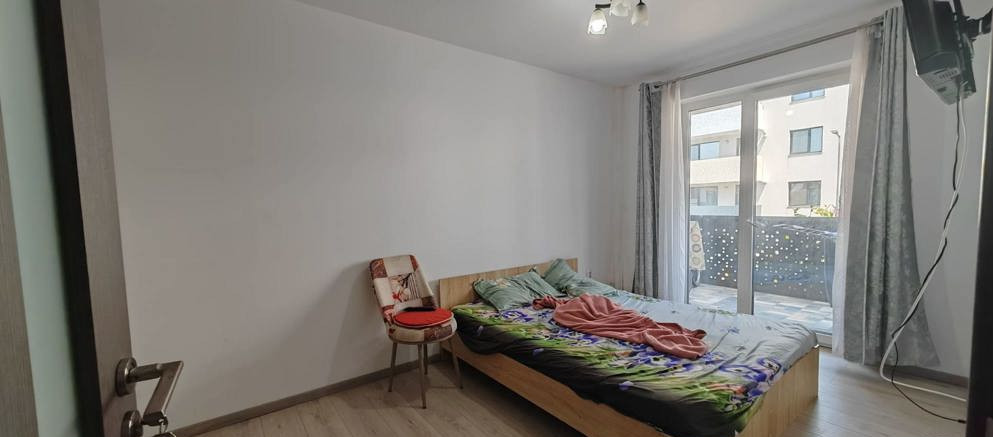 Apartament de 2 camere, 48mp, balcon, etaj intermediar, zona Viitorului