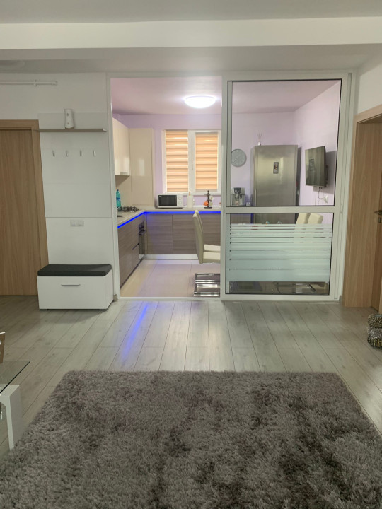 Apartament de 3 camere, 68 mp, Zona Terra